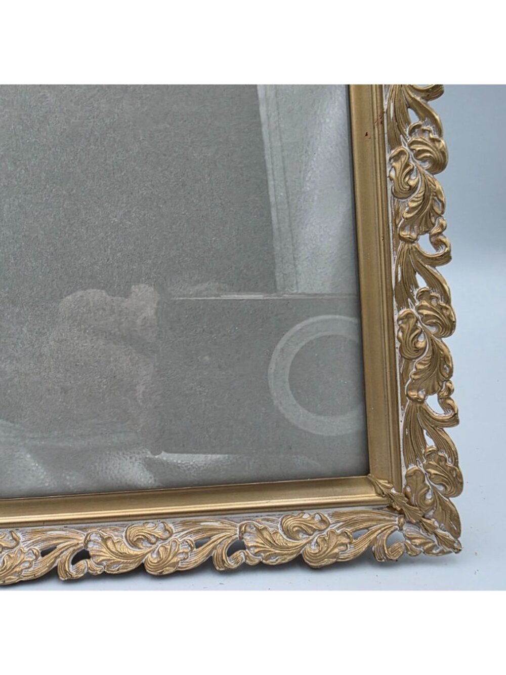 Vintage Gold-Tone Ornate Floral Picture Frame Filigree Hollywood Regency 8x10" - Picture 4 of 10